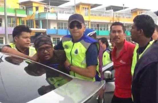 Cops put commotion during Bersih 5.0 convoy under control