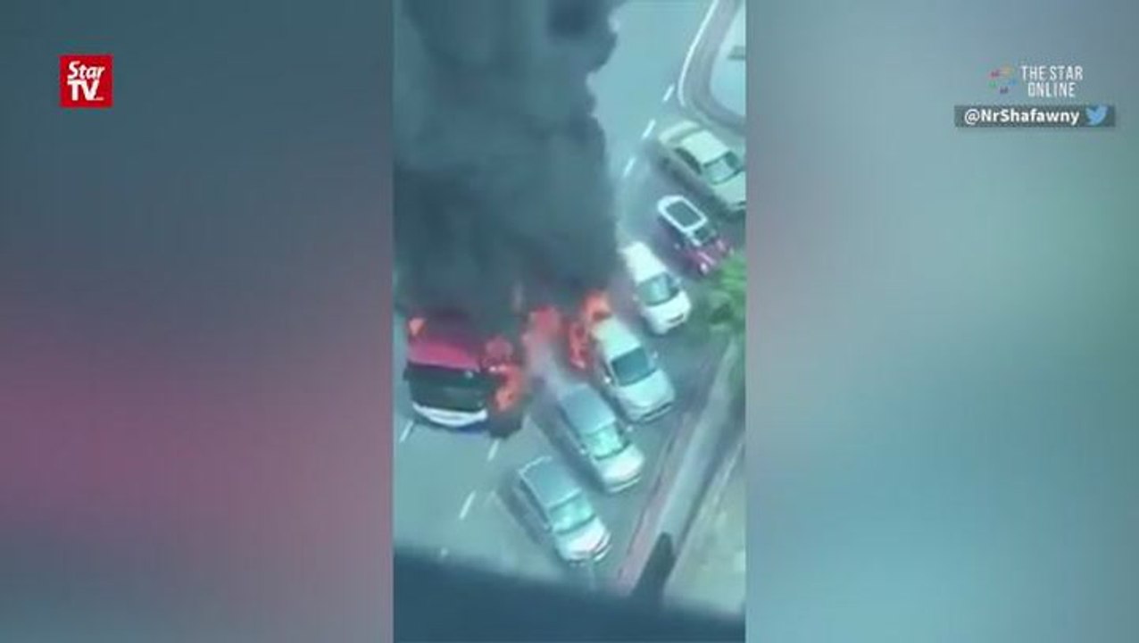 Rapid KL bus in flames, explodes