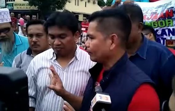 Red Shirts will make sure no single person wears yellow shirt on Nov 19