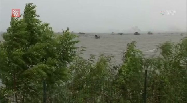 Typhoon Koppu hit Northern Philippines
