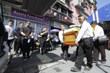 Victim of fallen crane tragedy laid to rest