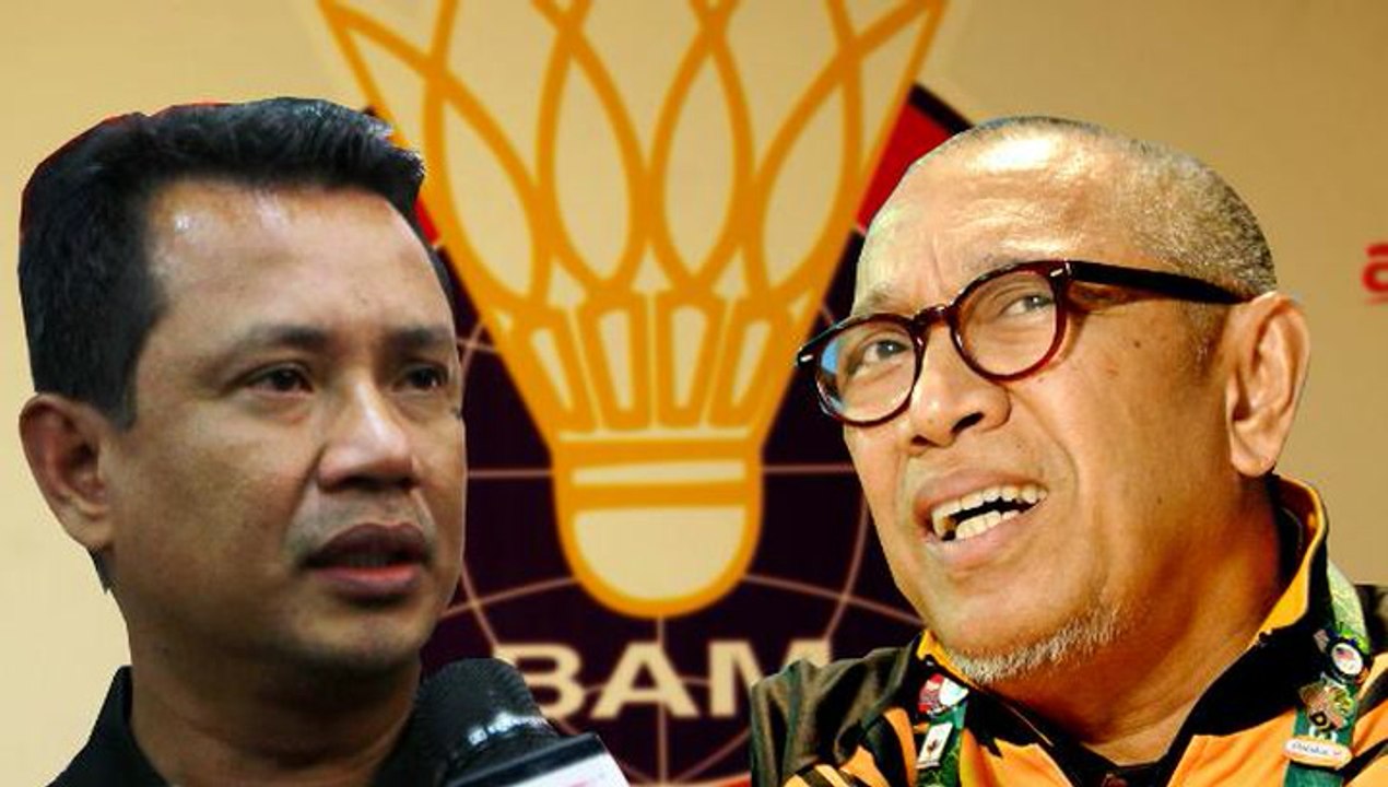 Two eyeing top post in BAM
