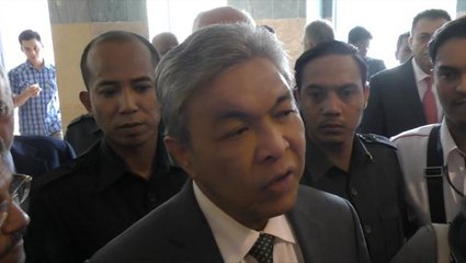 DPM: Sole decision of cops to cancel Nazri-Dr M debate