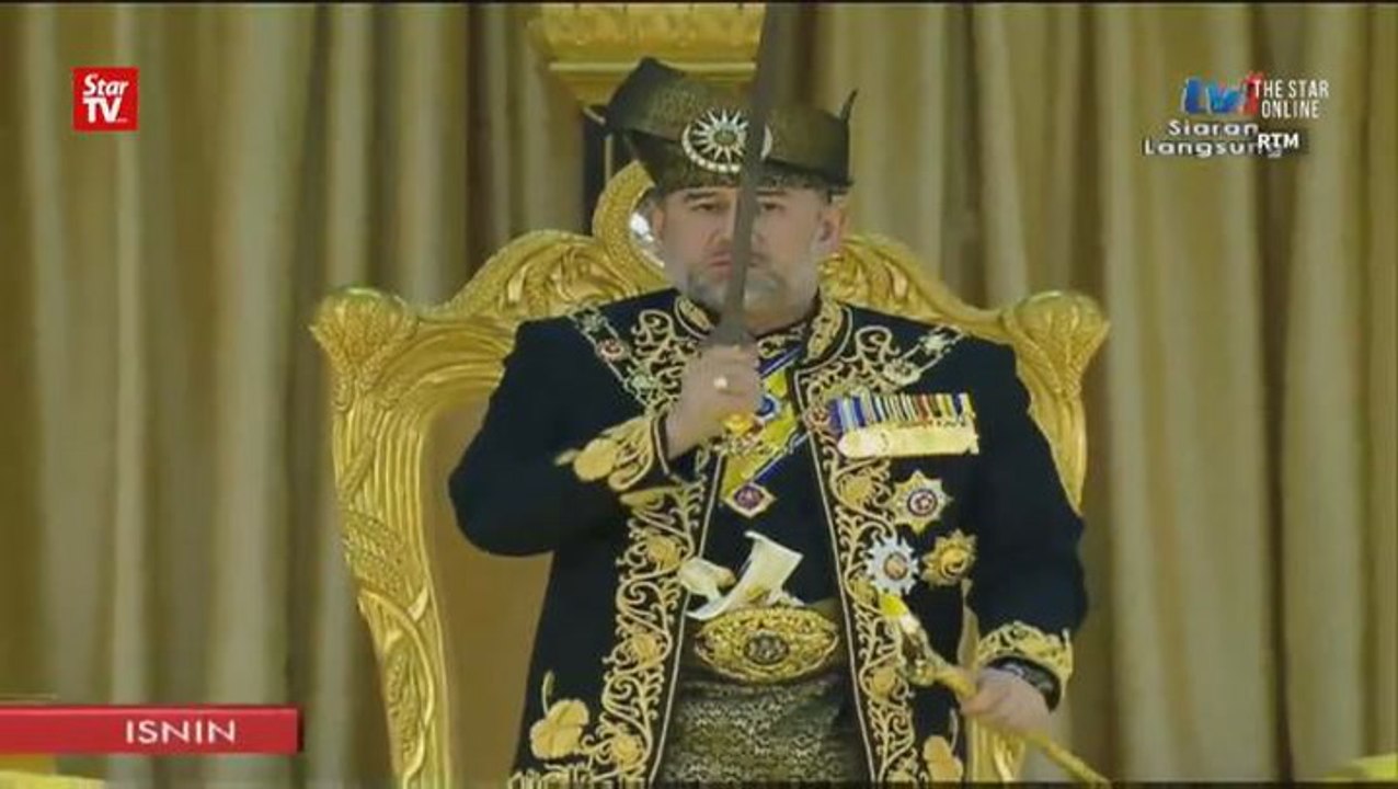 Sultan Muhammad V installed as Yang di-Pertuan Agong