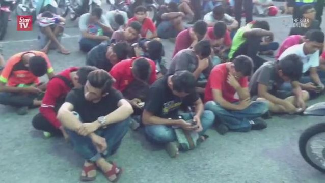 Police blitz on mat rempit nets 121 in Penang