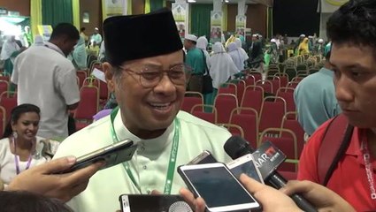 Keep politics and admin separate, says ex-MB