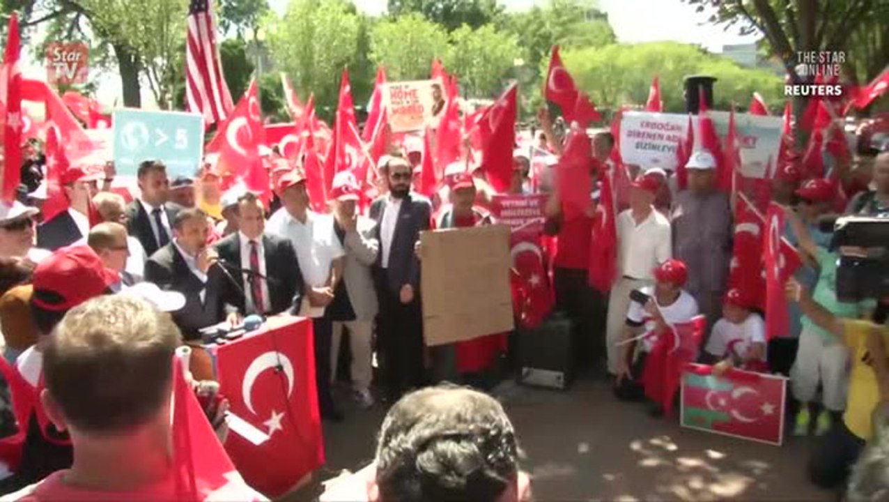 Massive pro-Erdogan rally