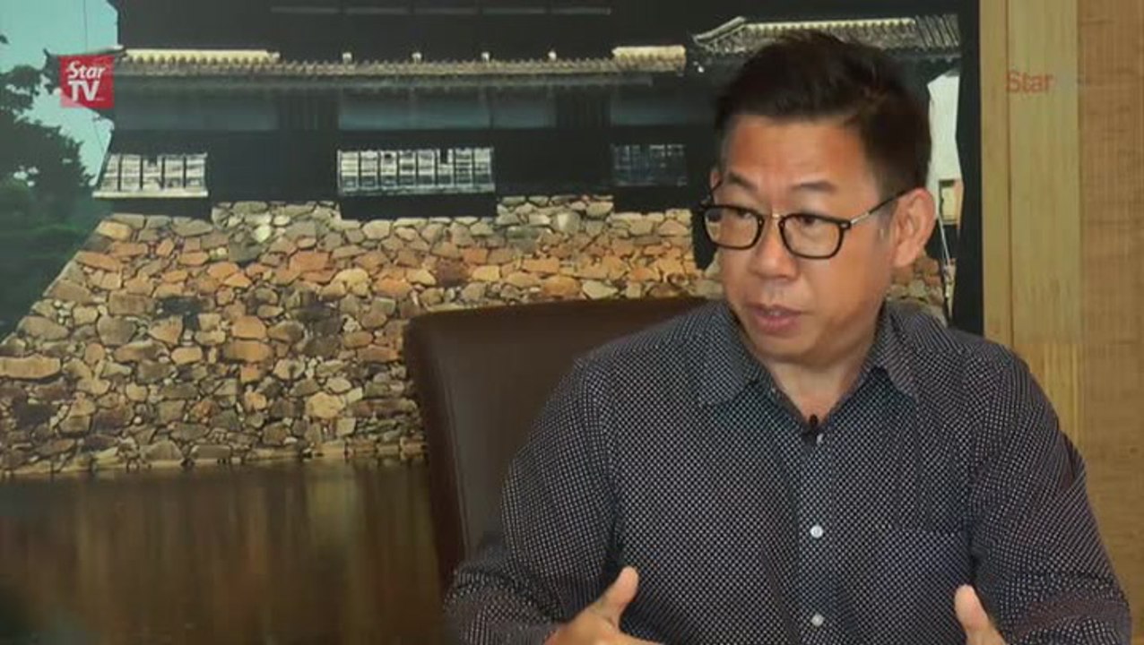 BizProperty: Property valuations along the MRT line