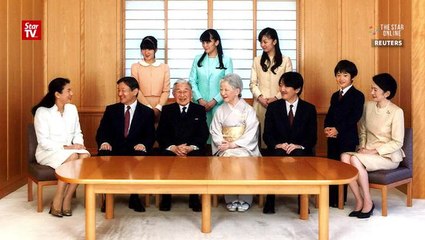 Japan parliament passes emperor abdication law
