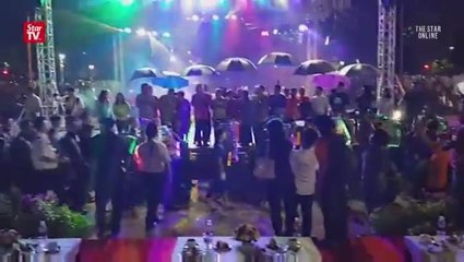 Massive show of unity and harmony