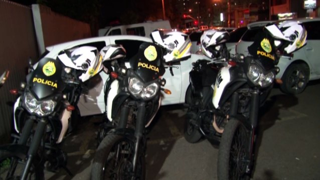 Mulher é detida com 600 pinos de cocaína e 400 pedras de crack