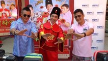 Singapore actors delight fans at Thean Hou temple