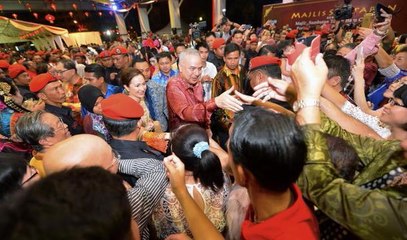 Sultan graces Perak's CNY celebration