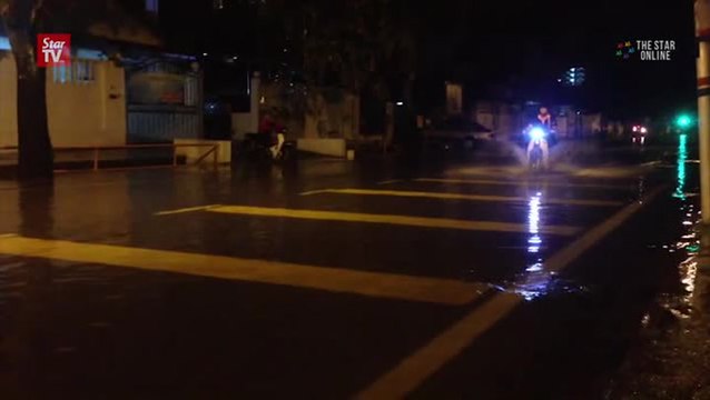 Flash floods hit low-lying areas in George Town