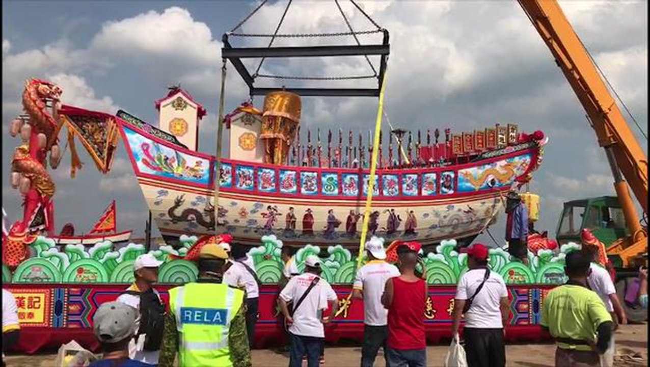 Wangkang sets ablaze in Malacca