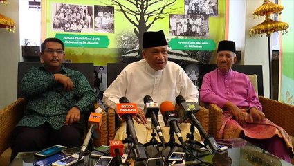 Nazri: Azmin's lying about minister resignation