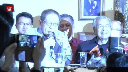 Kit Siang chides TV3 reporter