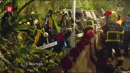 Taiwan tour bus crash kills at least 32
