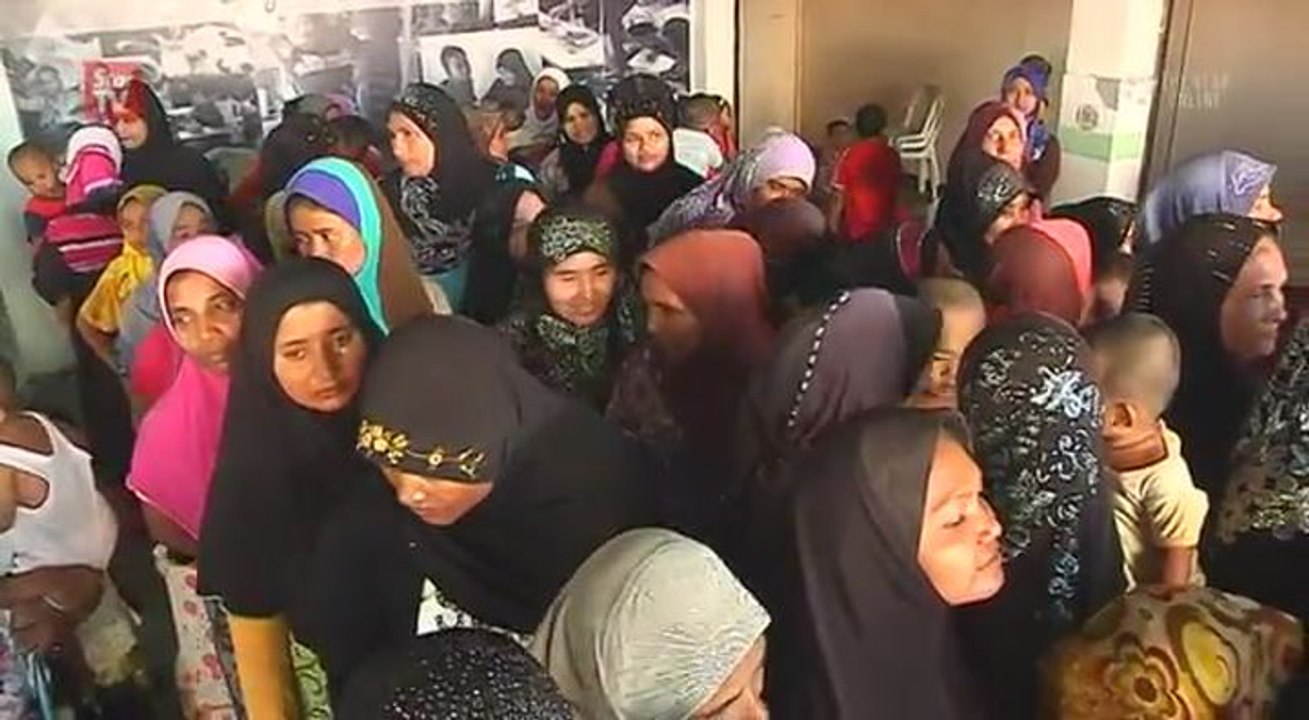 Breaking fast with refugees