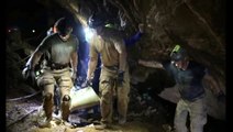 Divers tell of fears, elation in Thai cave rescue