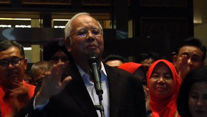 Najib given rousing welcome home