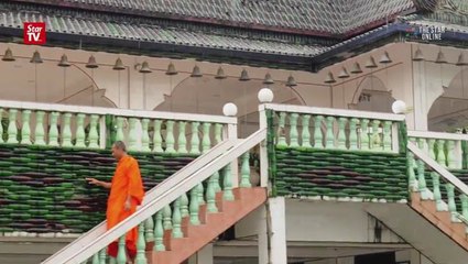 "Glass Bottle Temple" still attracts visitors nationwide