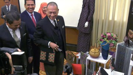 Nazri: Hotels which prohibit staff from wearing headscarves “kurang ajar”