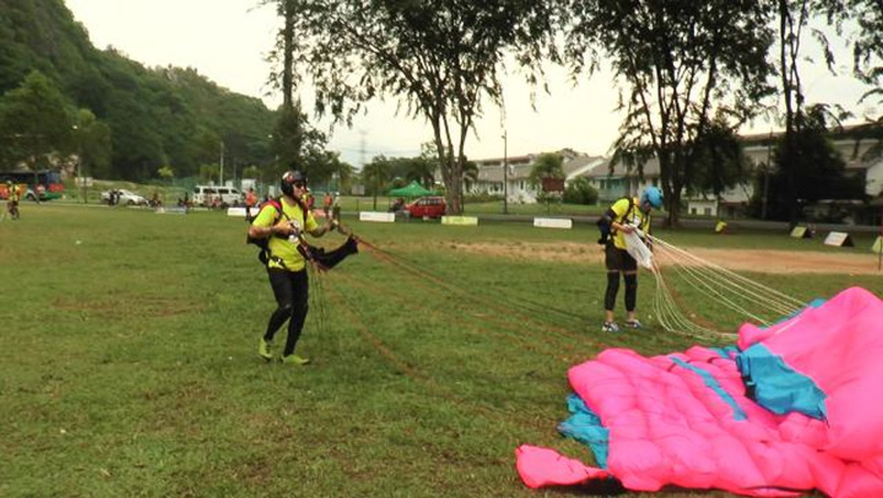 110 base jumpers take part in annual Gua Damai...