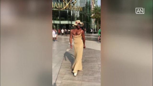 [NTV 140318] Popular Filipino social media star attracts onlookers in Thailand