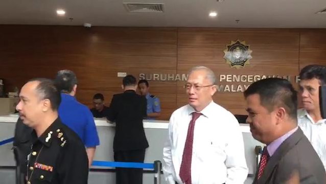 Richard Riot gives statement to MACC