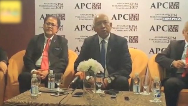 Education Minister: Dragging children into politics uncalled for