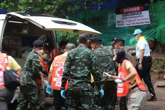 Rescue ops of others trapped in Thai cave paused for at least 10 hours, says commander
