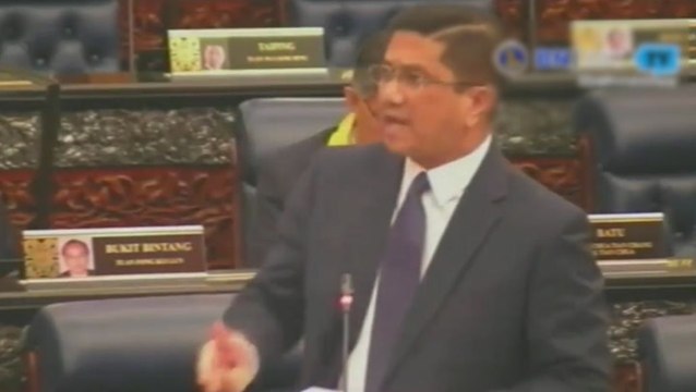 Redelineation report: Shouts of “S’gor’s water woes” and “back door MB” interrupt Azmin’s debate