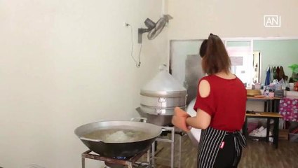 [NTV 290318] Office works earn more incomes selling coconut milk custard