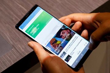 Samsung unveils Galaxy Note 8