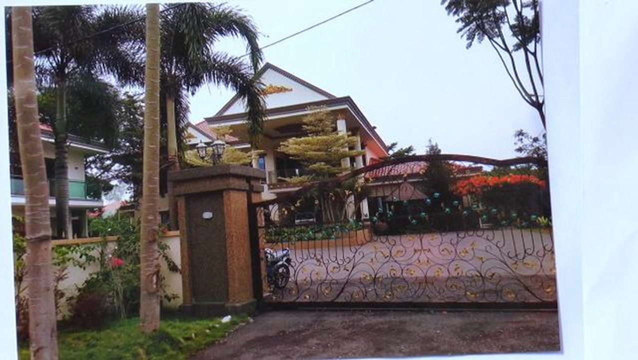 Sanjeevan exposes 'palace' built for senior cop