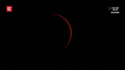 Total solar eclipse dazzles spectators across U.S.