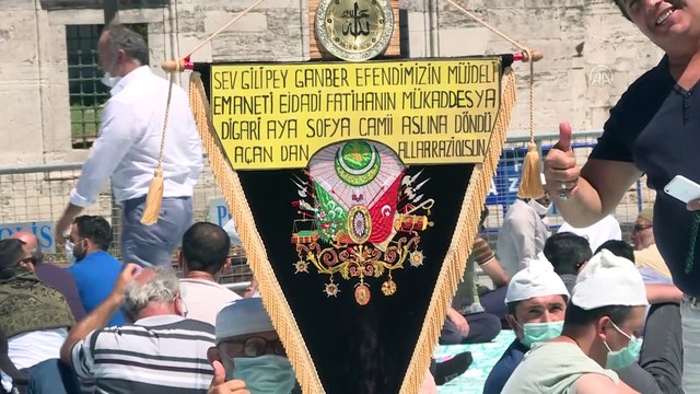 Ayasofya-i Kebir Cami-i Şerifi'nde cuma namazı yoğunluğu - İSTANBUL