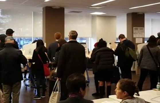 US polls 2016: On the trail with Akil Yunus - New Yorkers begin voting