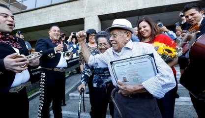 Mariachi band serenades elderly first-time voters