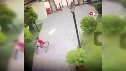 Gaziantep'te feci görüntü kamerada...Genç kız 4. kattan böyle düştü