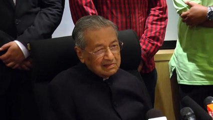 Jamal needs to bathe 15 times a day, says Dr M