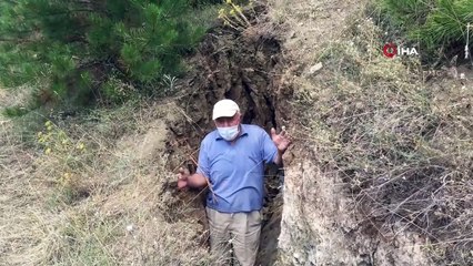 Dev çatlaklar oluştu, köylüler tedirgin oldu