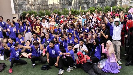 Cosplay enthusiasts take on the LRT