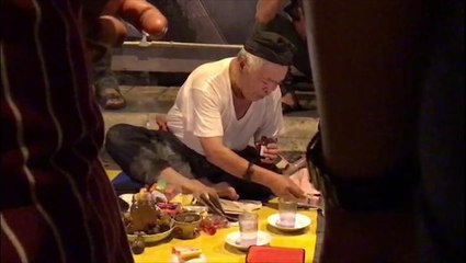 “Bomoh” draws crowd at JB night market