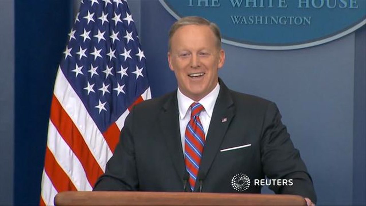 Scaramucci in, Spicer out