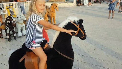 Fun Horses For Kids João Paulo de Carvalho Lofiego