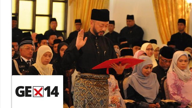 Mukhriz sworn in as Kedah MB