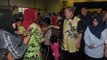 Johor Sultan surprises flood victims in Kota Tinggi