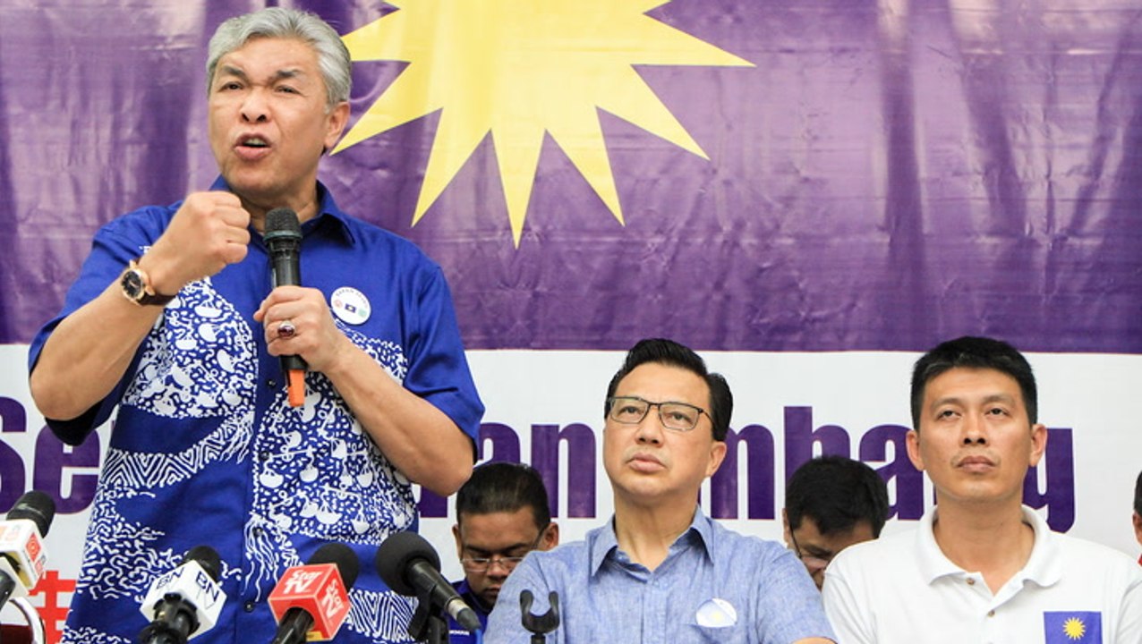 Liow on possible Umno-PAS pact: “Disband Barisan or expel Umno”